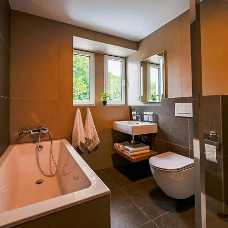 U Jakuba & Restauracia Bezplatne Parkovanie Konukevi 3*