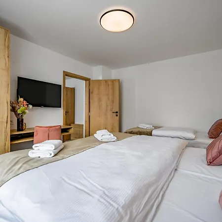 U Jakuba & Restauracia Bezplatne Parkovanie 3*