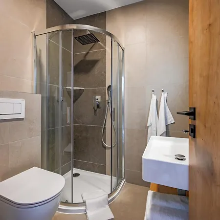 Konukevi U Jakuba & Restauracia Bezplatne Parkovanie 3*