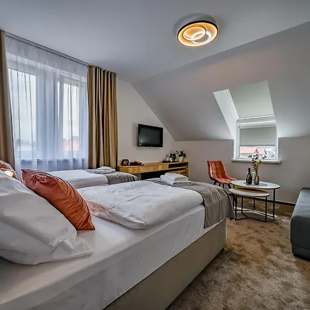 U Jakuba & Restauracia Bezplatne Parkovanie Penzion 3*