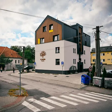 U Jakuba & Restauracia Bezplatne Parkovanie Gæstehus