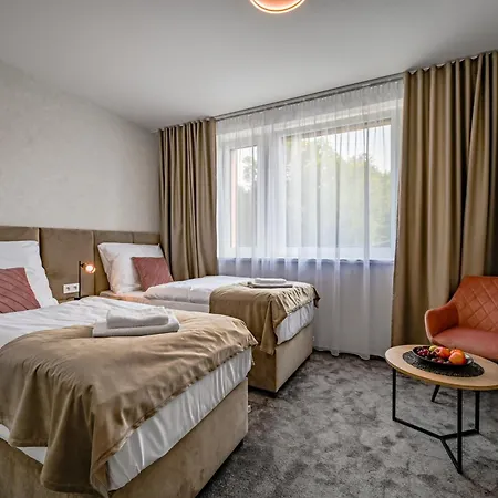 Penzion U Jakuba & Restauracia Bezplatne Parkovanie 3*