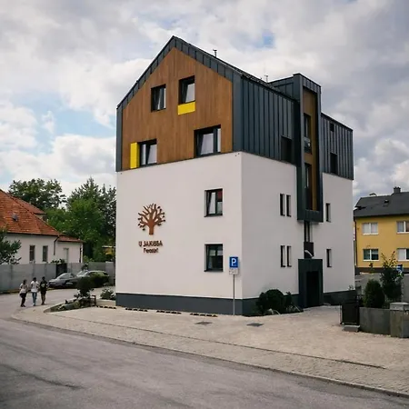Gasthuis U Jakuba & Restauracia Bezplatne Parkovanie 3*